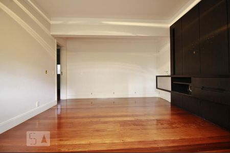 Apartamento à venda com 245m², 3 quartos e 4 vagasSala