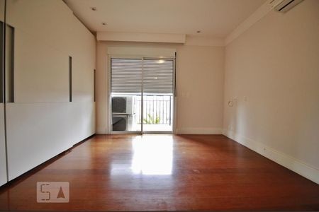 Apartamento à venda com 245m², 3 quartos e 4 vagasSuíte 3