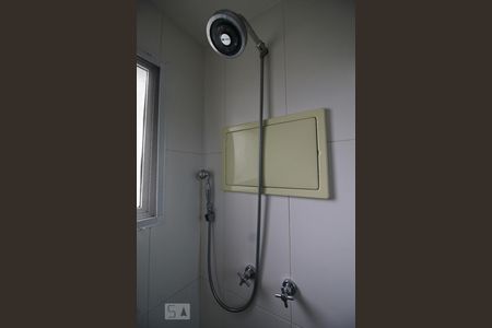 Apartamento à venda com 245m², 3 quartos e 4 vagasChuveiro