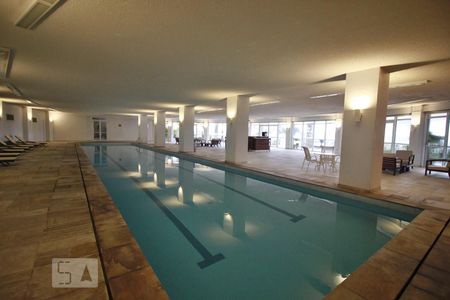 Apartamento à venda com 245m², 3 quartos e 4 vagasPiscina aquecida