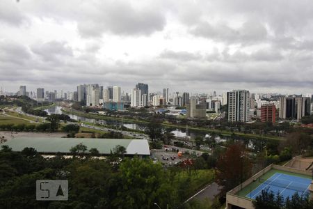 Apartamento à venda com 245m², 3 quartos e 4 vagasVista da varanda