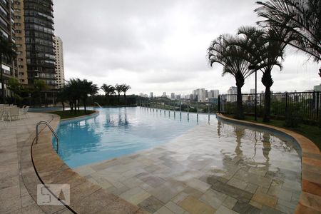 Apartamento à venda com 245m², 3 quartos e 4 vagasPiscina