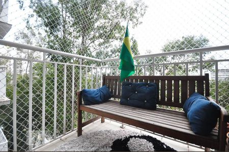 Apartamento à venda com 70m², 3 quartos e 1 vagaVaranda