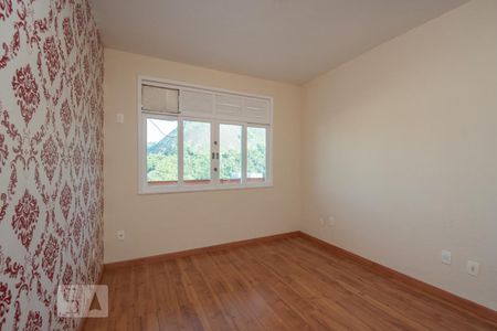 Apartamento à venda com 199m², 3 quartos e 1 vaga Apartamento à venda com 199m², 3 quartos e 1 vagaSuíte