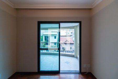 Sala de apartamento para alugar com 4 quartos, 170m² em Vila Nova Conceição, São Paulo
