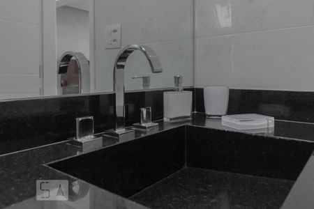 Banheiro de apartamento para alugar com 1 quarto, 59m² em Vila Vera, São Paulo