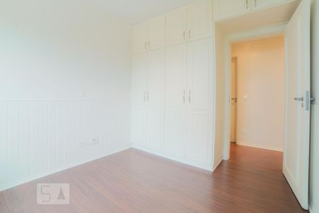 Apartamento à venda com 194m², 3 quartos e 3 vagas Apartamento à venda com 194m², 3 quartos e 3 vagasSuíte 2