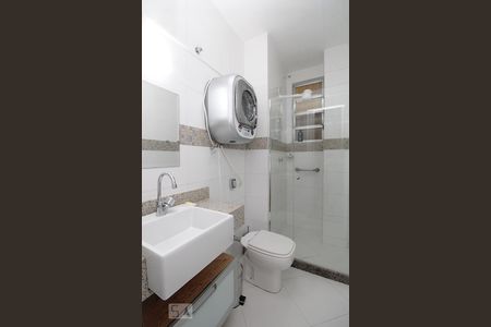 Banheiro. de apartamento para alugar com 1 quarto, 30m² em Copacabana, Rio de Janeiro