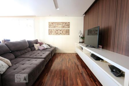 Sala de apartamento à venda com 3 quartos, 141m² em Vila Suzana, São Paulo