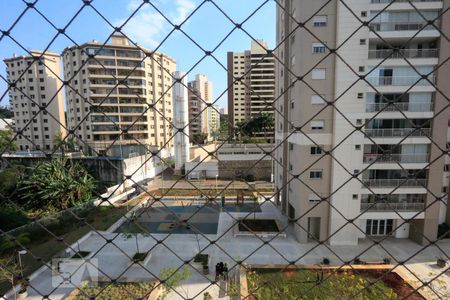 Vista de apartamento para alugar com 3 quartos, 141m² em Vila Suzana, São Paulo