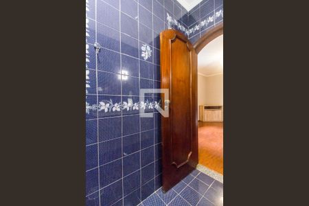 Casa de condomínio para alugar com 600m², 4 quartos e 5 vagasBanheiro da Suíte 4