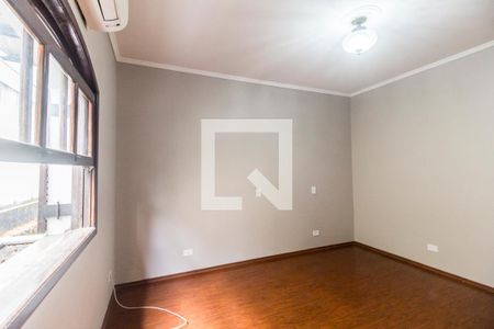 Casa de condomínio para alugar com 600m², 4 quartos e 5 vagasSuíte 3