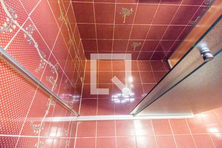 Casa de condomínio para alugar com 600m², 4 quartos e 5 vagasBanheiro da Suíte 2