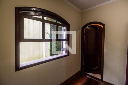 Casa de condomínio para alugar com 600m², 4 quartos e 5 vagasQuarto de Serviço