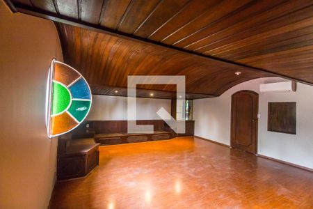 Casa de condomínio para alugar com 600m², 4 quartos e 5 vagasSala 2