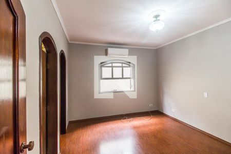 Casa de condomínio para alugar com 600m², 4 quartos e 5 vagasSuíte 3