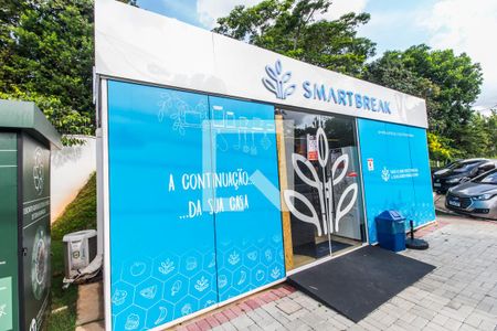 Casa de condomínio para alugar com 600m², 4 quartos e 5 vagasMercado