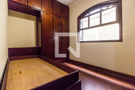 Casa de condomínio para alugar com 600m², 4 quartos e 5 vagasQuarto de Serviço