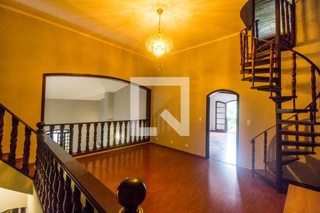 Casa de condomínio para alugar com 600m², 4 quartos e 5 vagasSala