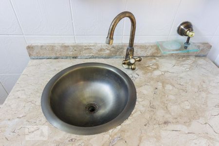 Banheiro de apartamento para alugar com 2 quartos, 64m² em Tucuruvi, São Paulo