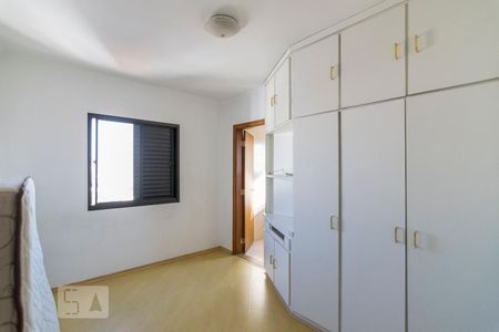 Apartamento à venda com 130m², 3 quartos e 2 vagasQuarto 3