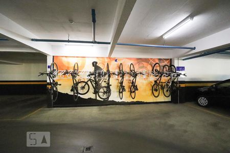 Bicicletário de kitnet/studio para alugar com 1 quarto, 45m² em Setor Bueno, Goiânia