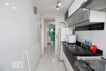 Cozinha de apartamento à venda com 1 quarto, 45m² em Santa Efigênia, São Paulo