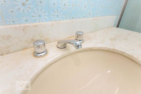 Apartamento à venda com 70m², 2 quartos e sem vaga Apartamento à venda com 70m², 2 quartos e sem vagaBanheiro torneira