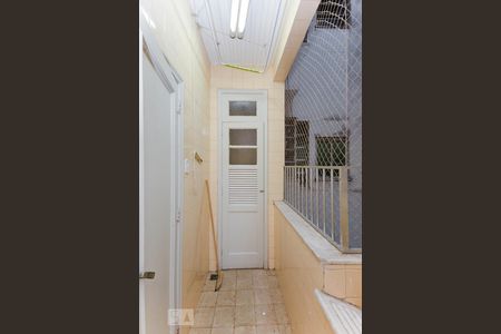 Apartamento à venda com 70m², 2 quartos e sem vaga Apartamento à venda com 70m², 2 quartos e sem vagaÁrea de serviço