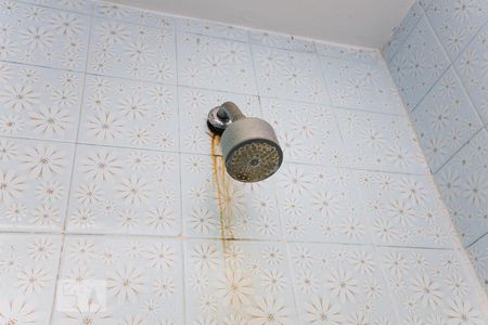 Apartamento à venda com 70m², 2 quartos e sem vaga Apartamento à venda com 70m², 2 quartos e sem vagaBanheiro chuveiro