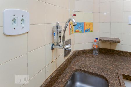 Apartamento à venda com 70m², 2 quartos e sem vaga Apartamento à venda com 70m², 2 quartos e sem vagaCozinha torneira