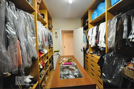 Apartamento para alugar com 500m², 4 quartos e 5 vagasCloset da suíte 3