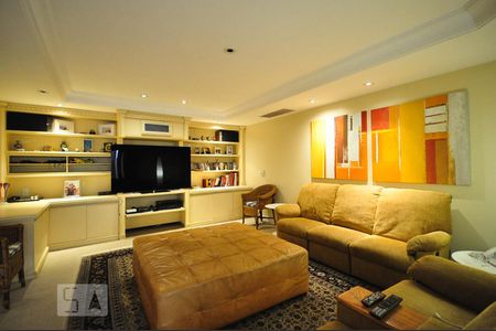 Apartamento para alugar com 500m², 4 quartos e 5 vagasSala de tv