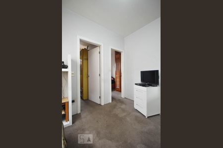 Apartamento para alugar com 500m², 4 quartos e 5 vagasSala de tv da área de serviço