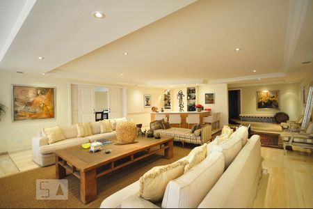 Apartamento para alugar com 500m², 4 quartos e 5 vagasSala