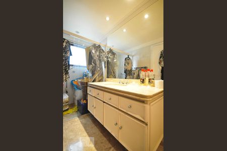 Apartamento para alugar com 500m², 4 quartos e 5 vagasBanheiro suíte 2