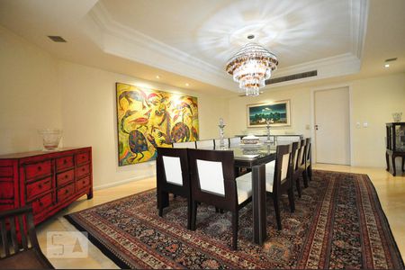 Apartamento para alugar com 500m², 4 quartos e 5 vagasSala de jantar