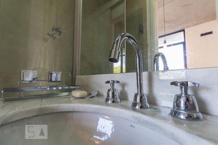 Banheiro de kitnet/studio à venda com 1 quarto, 35m² em Santo Amaro, São Paulo