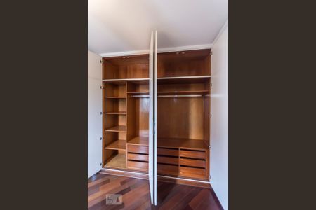 Apartamento à venda com 111m², 3 quartos e 2 vagasQuarto 2