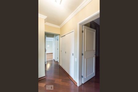 Apartamento à venda com 111m², 3 quartos e 2 vagasCorredor