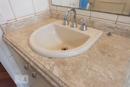 Apartamento à venda com 111m², 3 quartos e 2 vagasBanheiro
