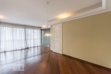 Apartamento à venda com 111m², 3 quartos e 2 vagasSala