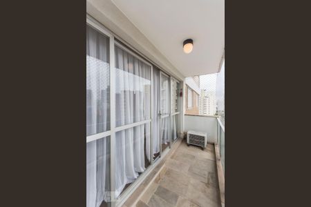 Apartamento à venda com 111m², 3 quartos e 2 vagasVaranda