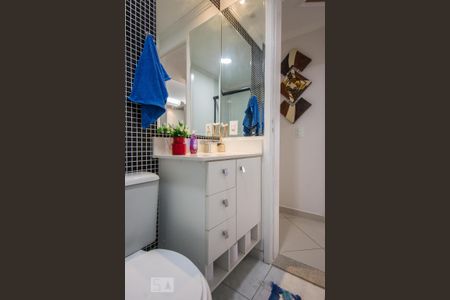 Banheiro de apartamento à venda com 2 quartos, 58m² em Rudge Ramos, São Bernardo do Campo