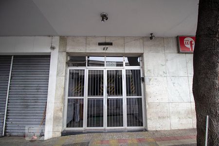 Apartamento à venda com 74m², 2 quartos e sem vagaEntrada do edifício