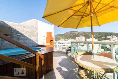 Apartamento à venda com 136m², 3 quartos e 2 vagas Apartamento à venda com 136m², 3 quartos e 2 vagasCobertura