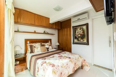 Apartamento à venda com 136m², 3 quartos e 2 vagas Apartamento à venda com 136m², 3 quartos e 2 vagasSuíte Cobertura