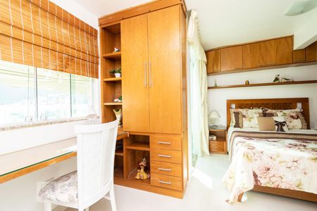 Apartamento à venda com 136m², 3 quartos e 2 vagas Apartamento à venda com 136m², 3 quartos e 2 vagasSuíte Cobertura