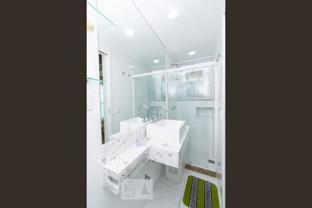 Apartamento à venda com 136m², 3 quartos e 2 vagas Apartamento à venda com 136m², 3 quartos e 2 vagasBanheiro Suíte Cobertura