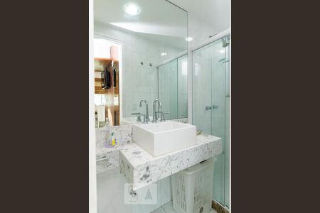 Apartamento à venda com 136m², 3 quartos e 2 vagas Apartamento à venda com 136m², 3 quartos e 2 vagasBanheiro Suíte Cobertura